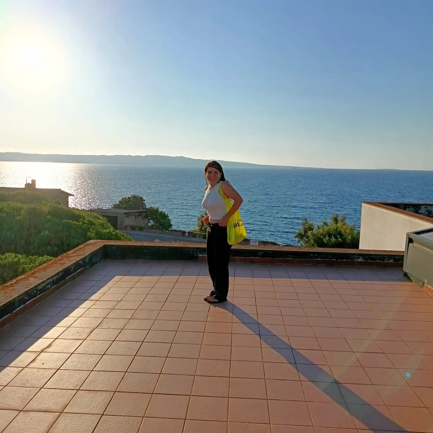 Zehra Doğan in residenza al MACC di Calasetta per il progetto Laboratorio Mediterraneo